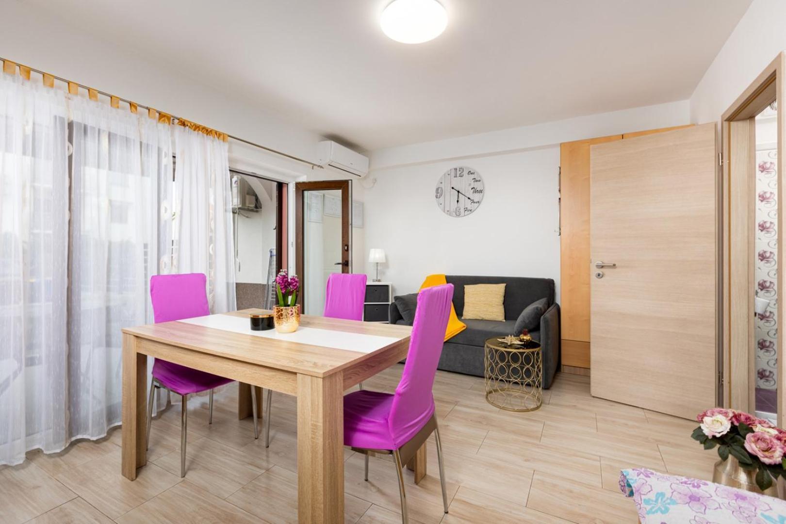 Apartments Tea Малинська Екстер'єр фото