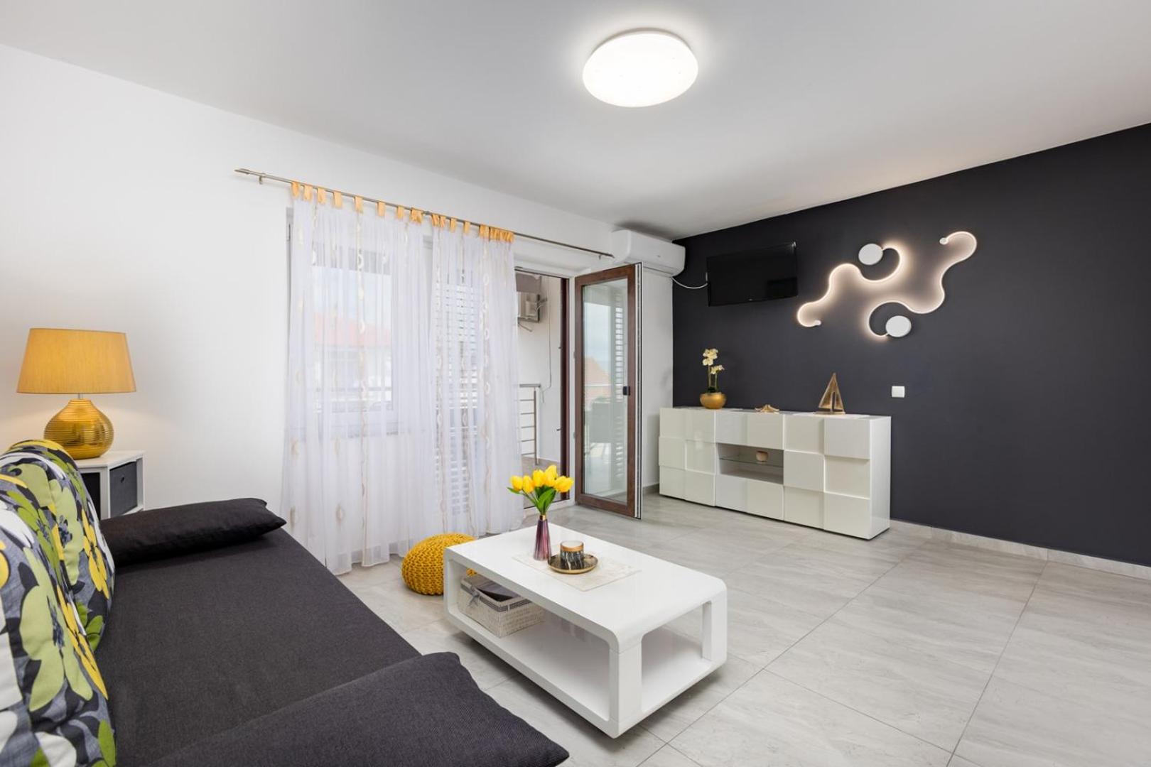 Apartments Tea Малинська Екстер'єр фото