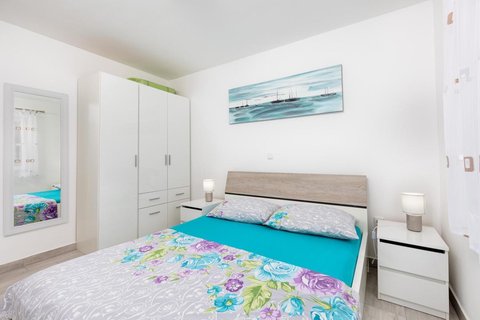 Apartments Tea Малинська Екстер'єр фото